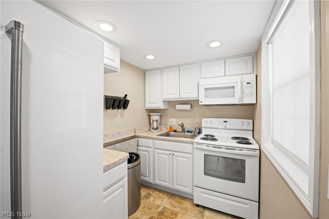 Georgetown/Lynhurst Condo - Residential