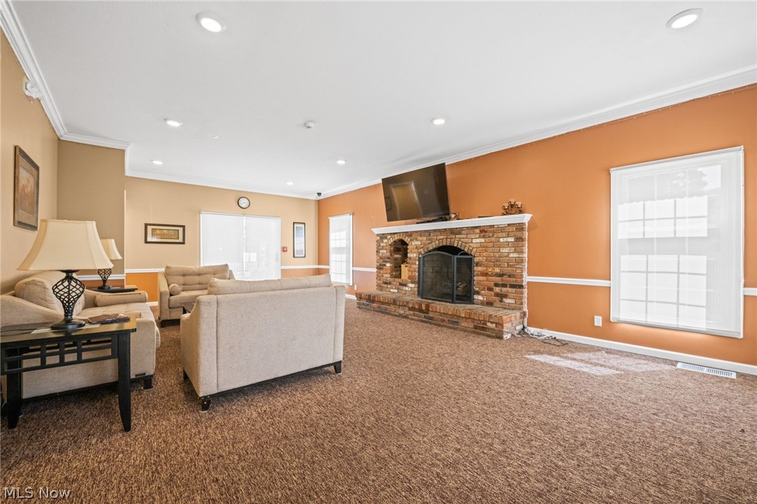 Georgetown/Lynhurst Condo - Residential