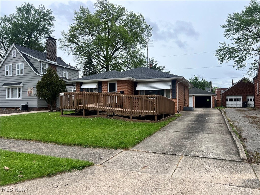 213 Kenmore Avenue, Warren, Ohio image 2