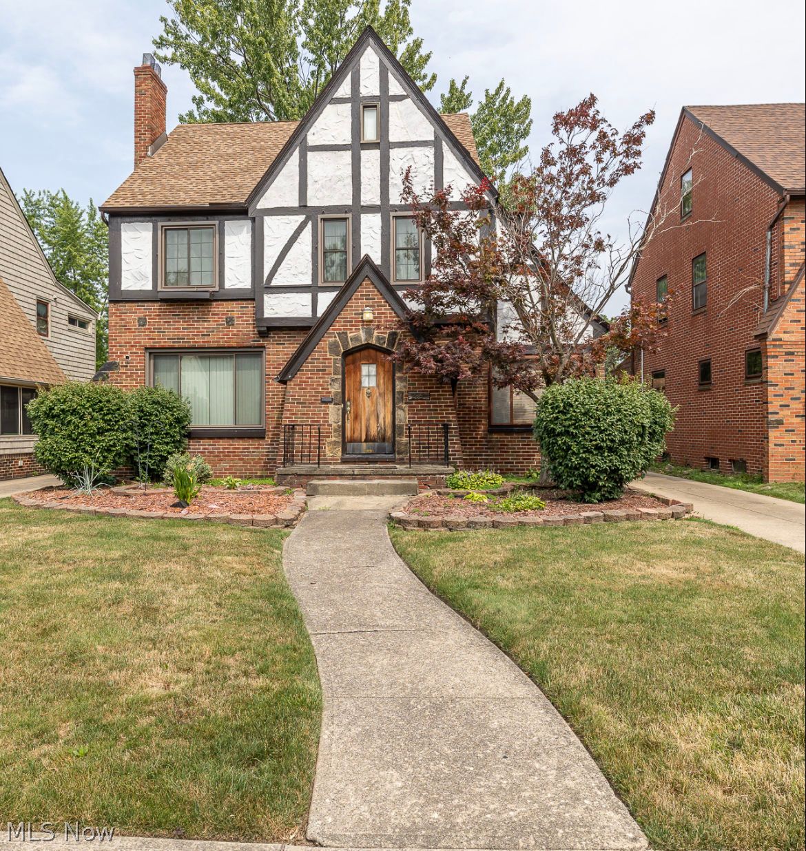 Photo 1 of 39 — 285 E 216th Street, Euclid, OH 44123