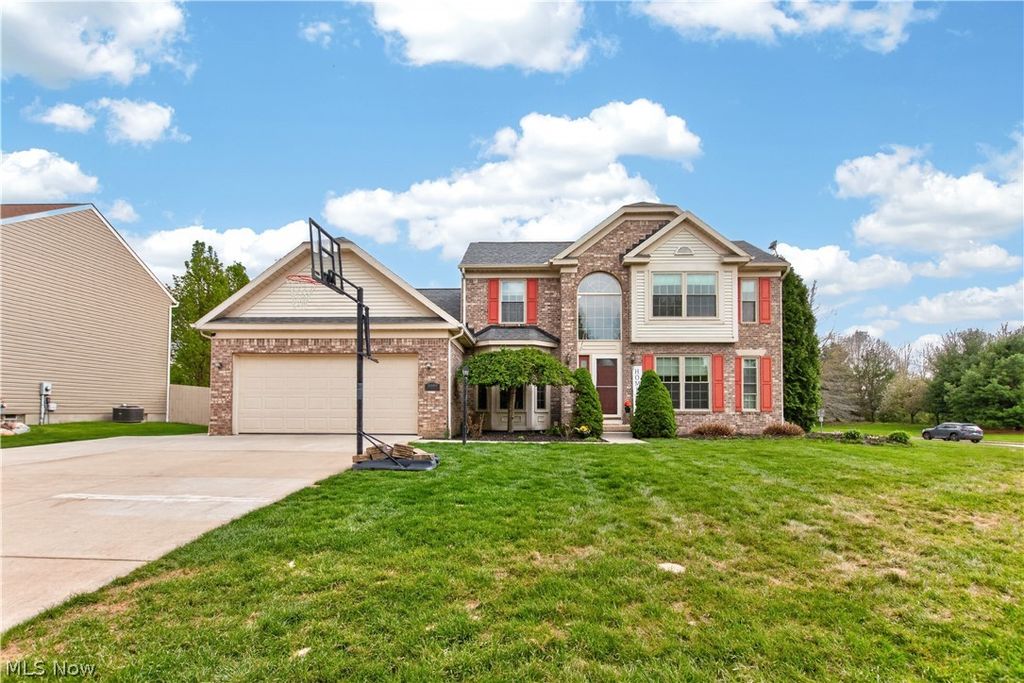 Photo of 3089 Pondsford Drive, Medina, OH 44256 (MLS # 5203895)
