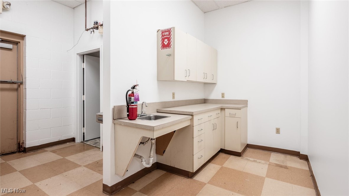 Cambridge - Commercial Lease