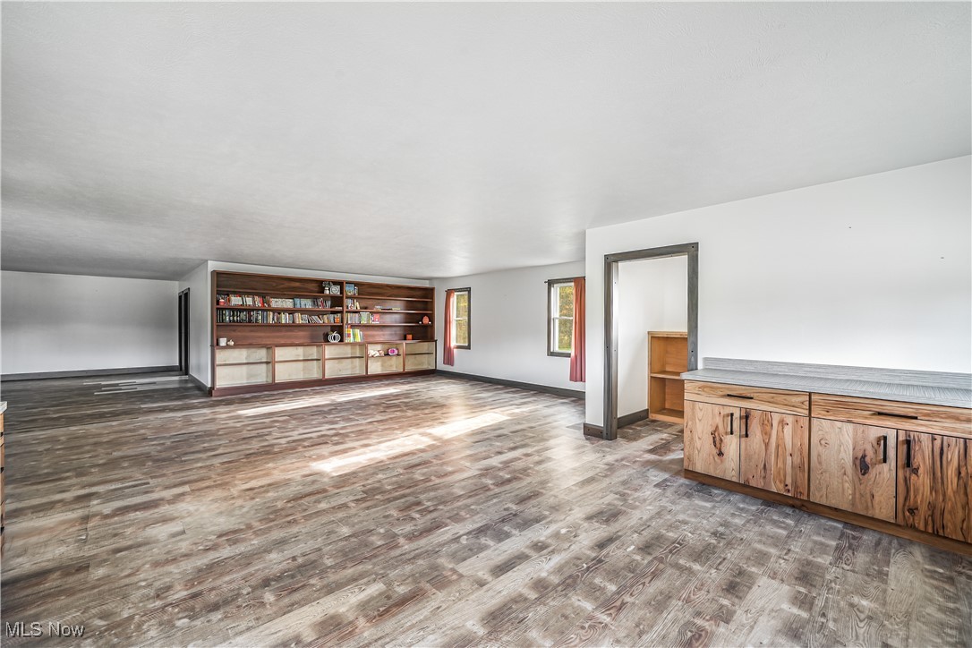 Old Connecticut Western Reserv - Residential