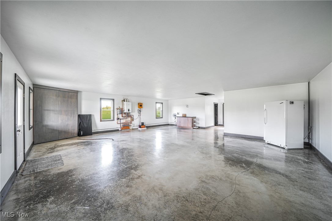 Old Connecticut Western Reserv - Residential