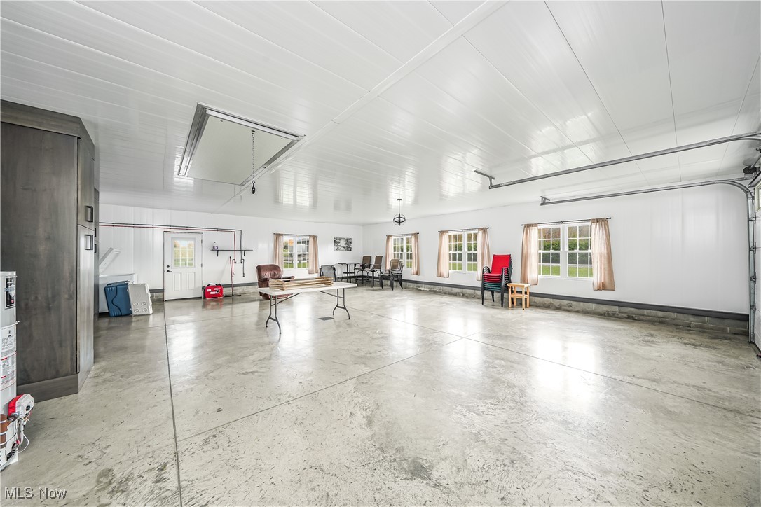 Old Connecticut Western Reserv - Residential