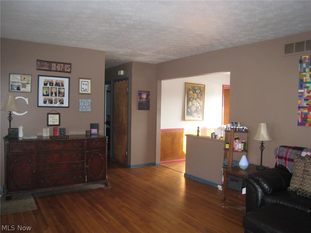 Nutwood Heights - Residential