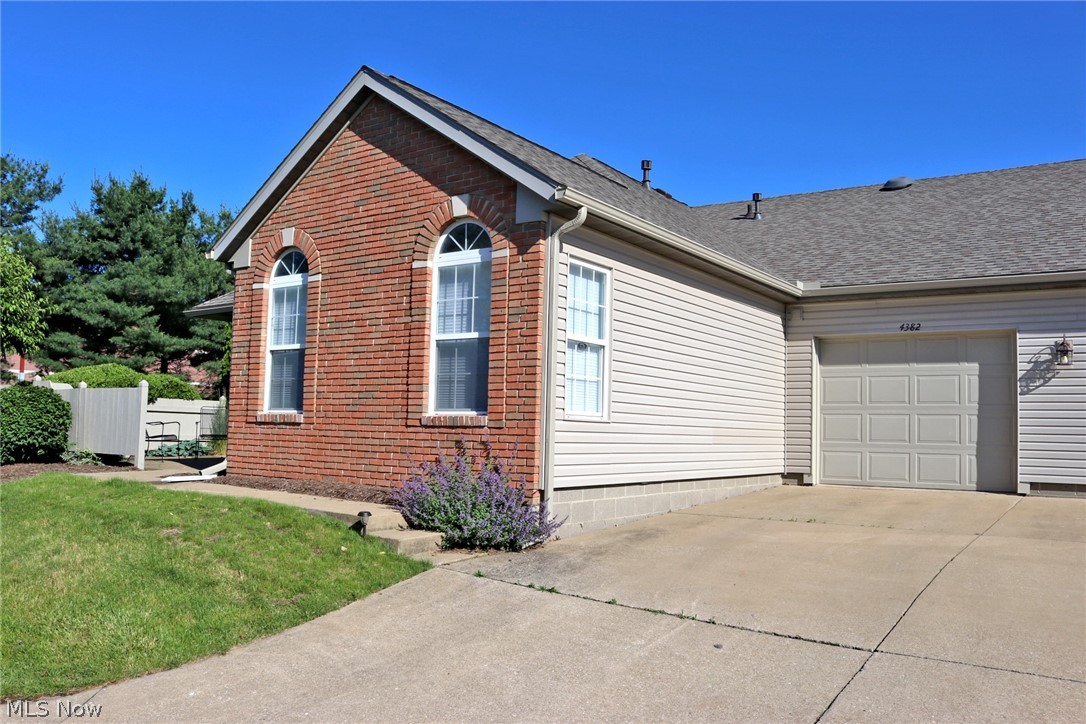 Hunters Chase Condo - Residential