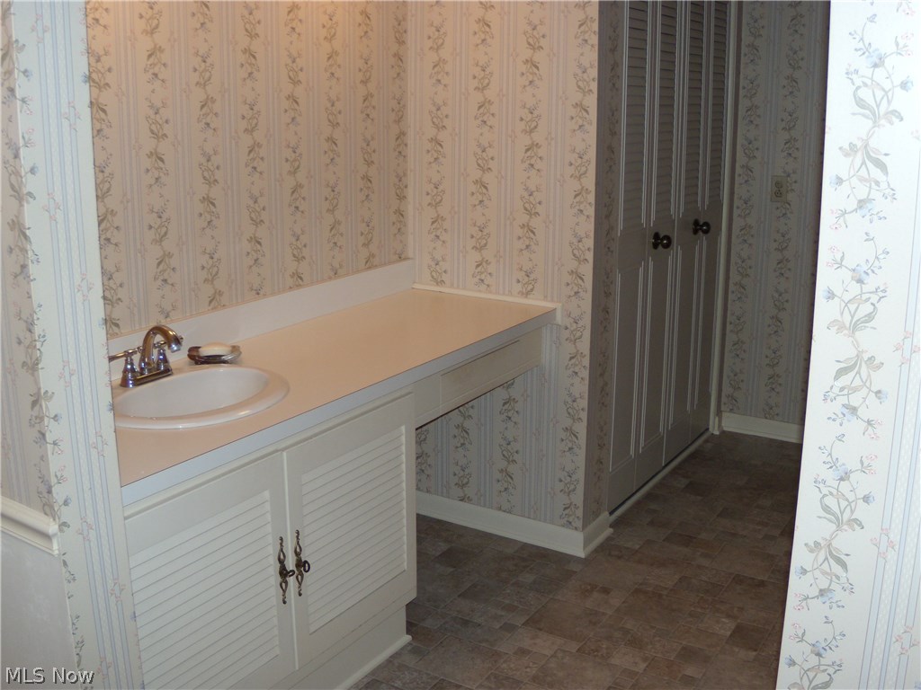 Granger Lake Condo - Residential