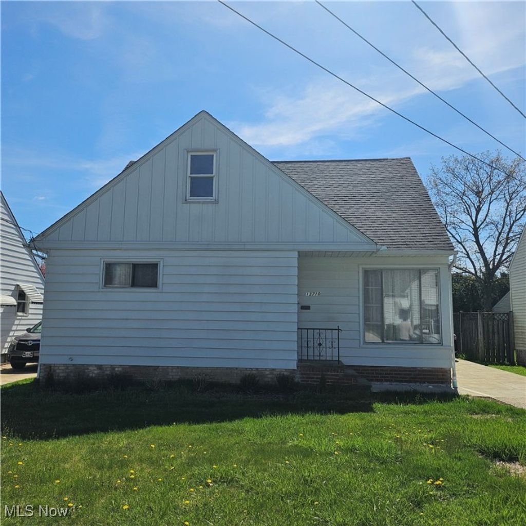 Photo of 13710 Rybak Avenue, Garfield Heights, OH 44125 (MLS # 5176091)