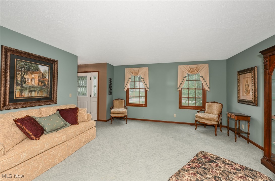 Twinsburg, Ohio 44087, United States, 3 Bedrooms Bedrooms, ,3 BathroomsBathrooms,Residential,Pending,155360