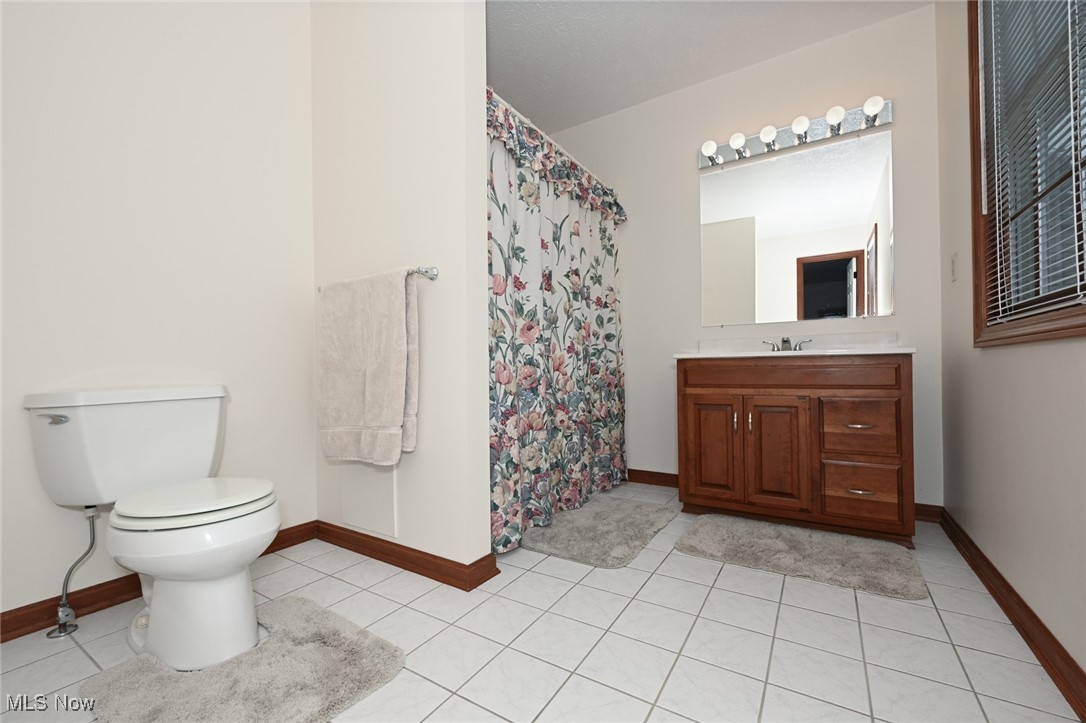 Twinsburg, Ohio 44087, United States, 3 Bedrooms Bedrooms, ,3 BathroomsBathrooms,Residential,Pending,155360