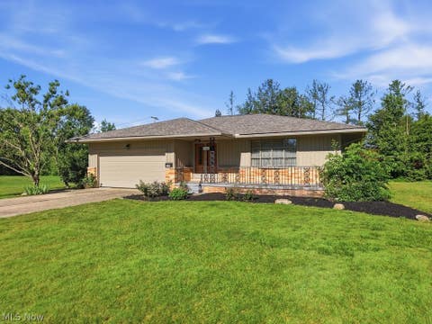 Homes For Sale - 33305 W Sharondale Drive<br/> Cuyahoga County, Solon, OH 44139