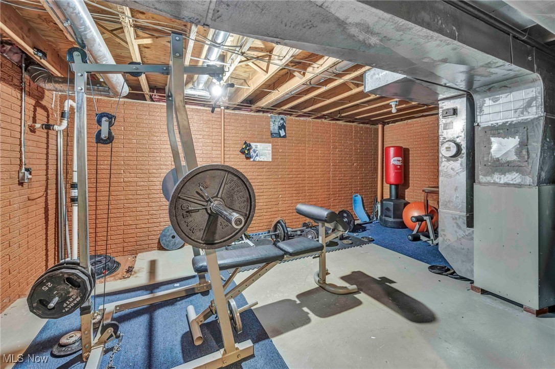 6721 Bretton Ridge Drive, North Olmsted, Ohio image 34