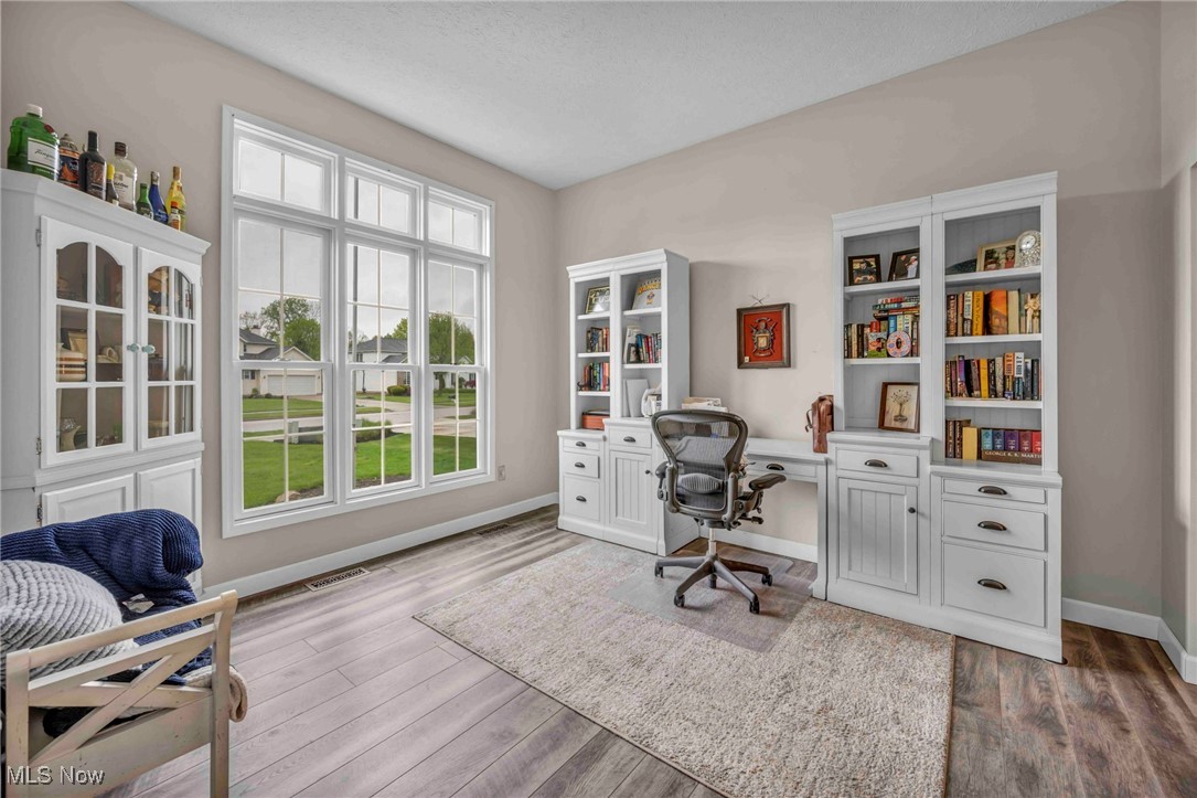 6721 Bretton Ridge Drive, North Olmsted, Ohio image 17