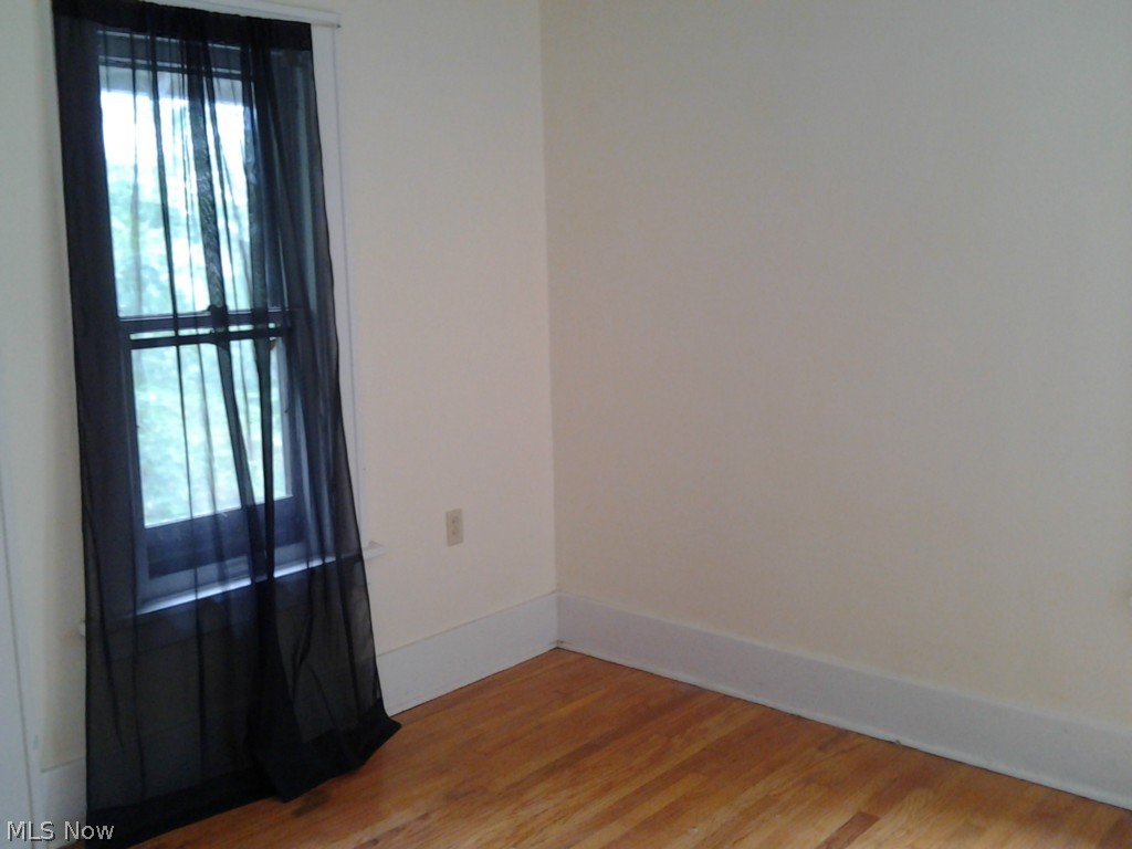 Crestland Park - Residential Lease
