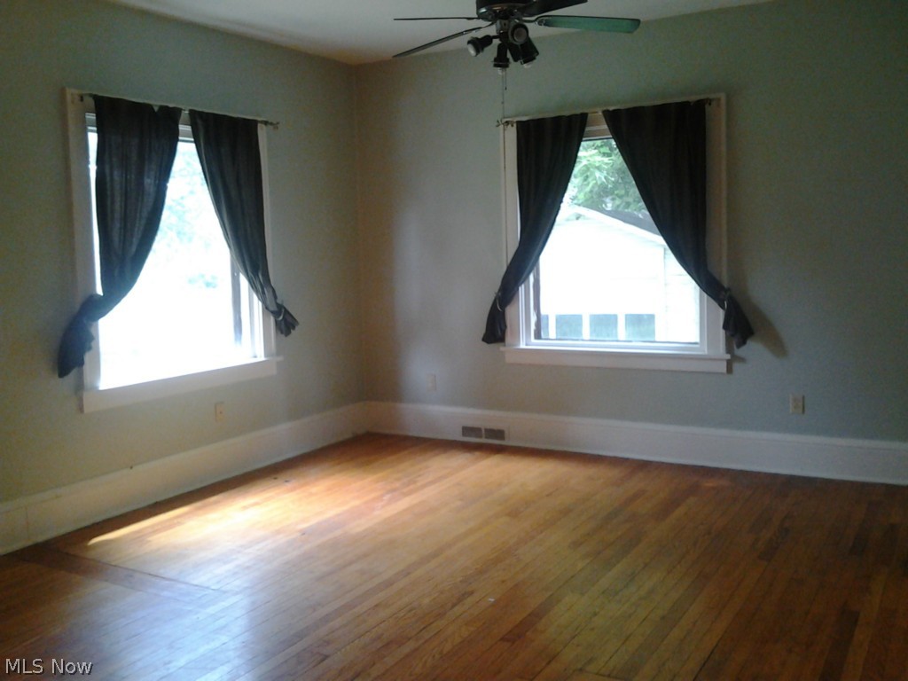 Crestland Park - Residential Lease
