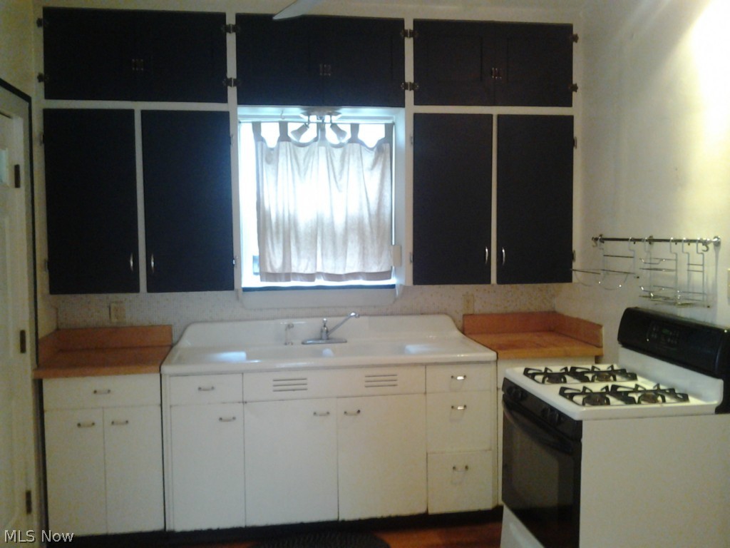 Crestland Park - Residential Lease