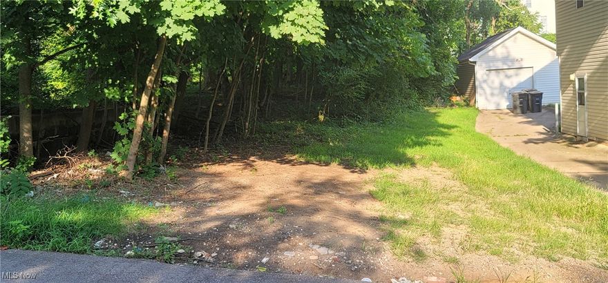 Vacant land for Sale in North Akron.