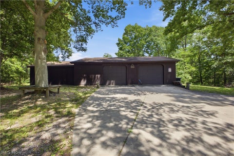Tiny photo for 5018 Fairfield School Road, Columbiana, OH 44408 (MLS # 5221196)