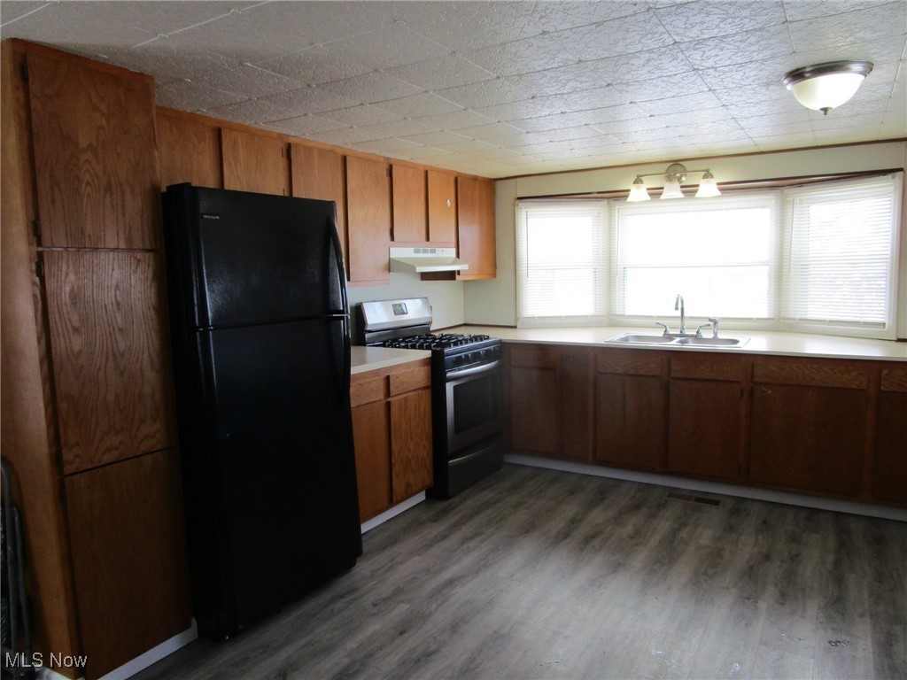 Parkwood Village - Residential