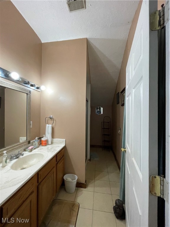 Cleveland, Ohio 44120, United States, 3 Bedrooms Bedrooms, ,2 BathroomsBathrooms,Residential,Active,148639