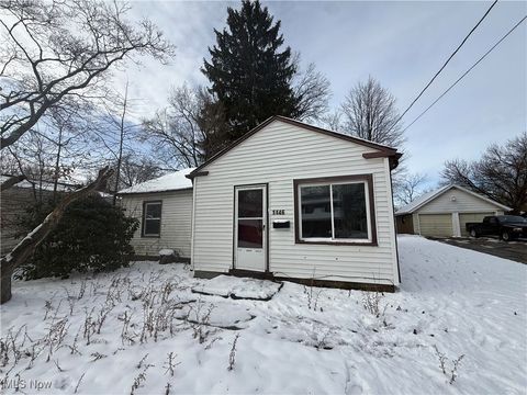 Tiny photo for 1146 Adelaide Avenue SE, Warren, OH 44484 (MLS # 5178410)