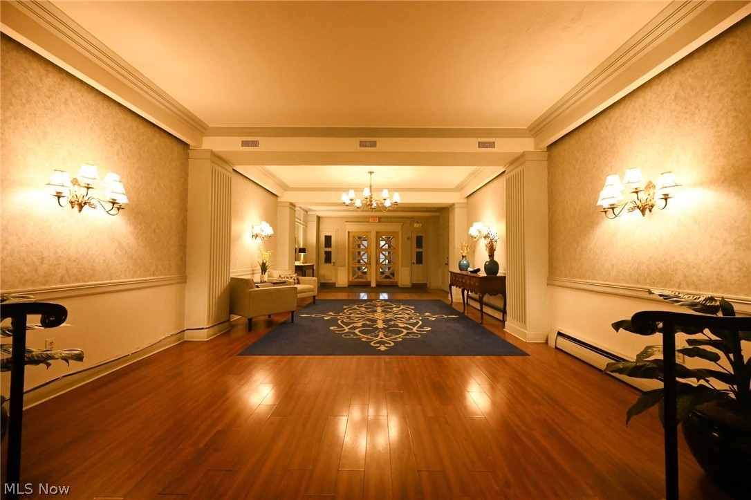 South Park Manor - Residential