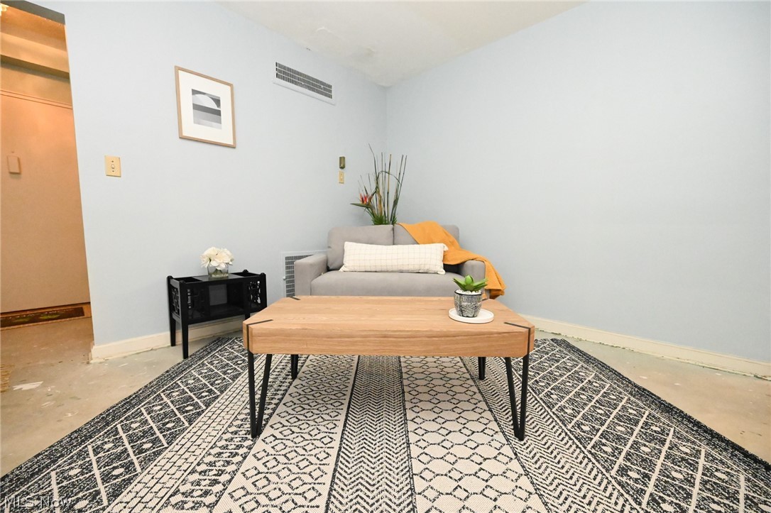 South Park Manor - Residential