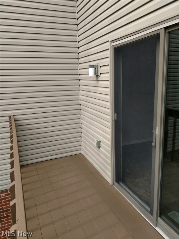 Hillsdale Rdg Condo - Residential