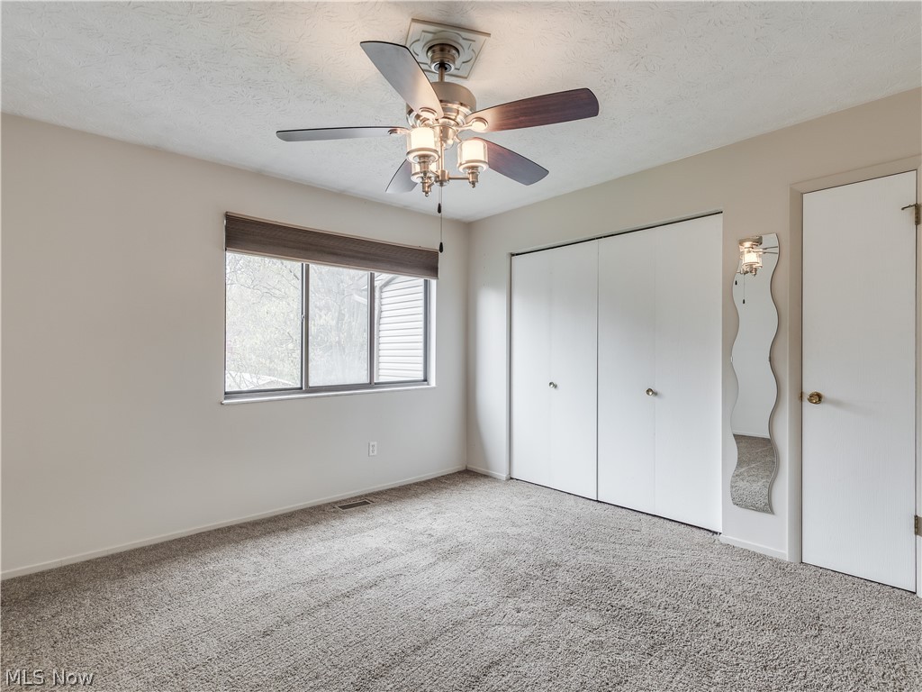 Hillsdale Rdg Condo - Residential