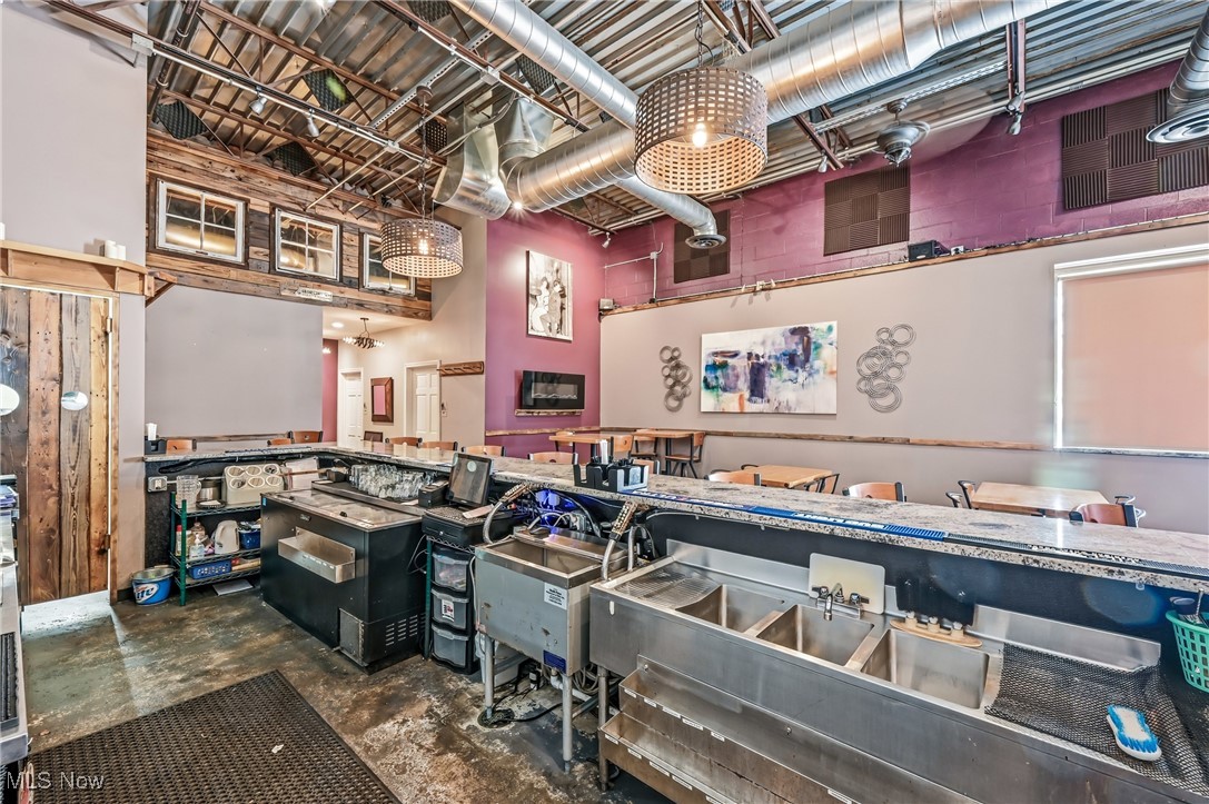 Village Plaza - Commercial Sale