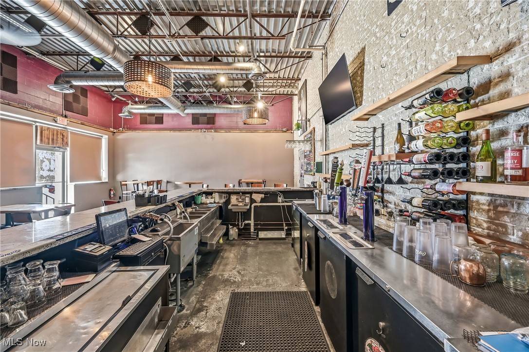 Village Plaza - Commercial Sale