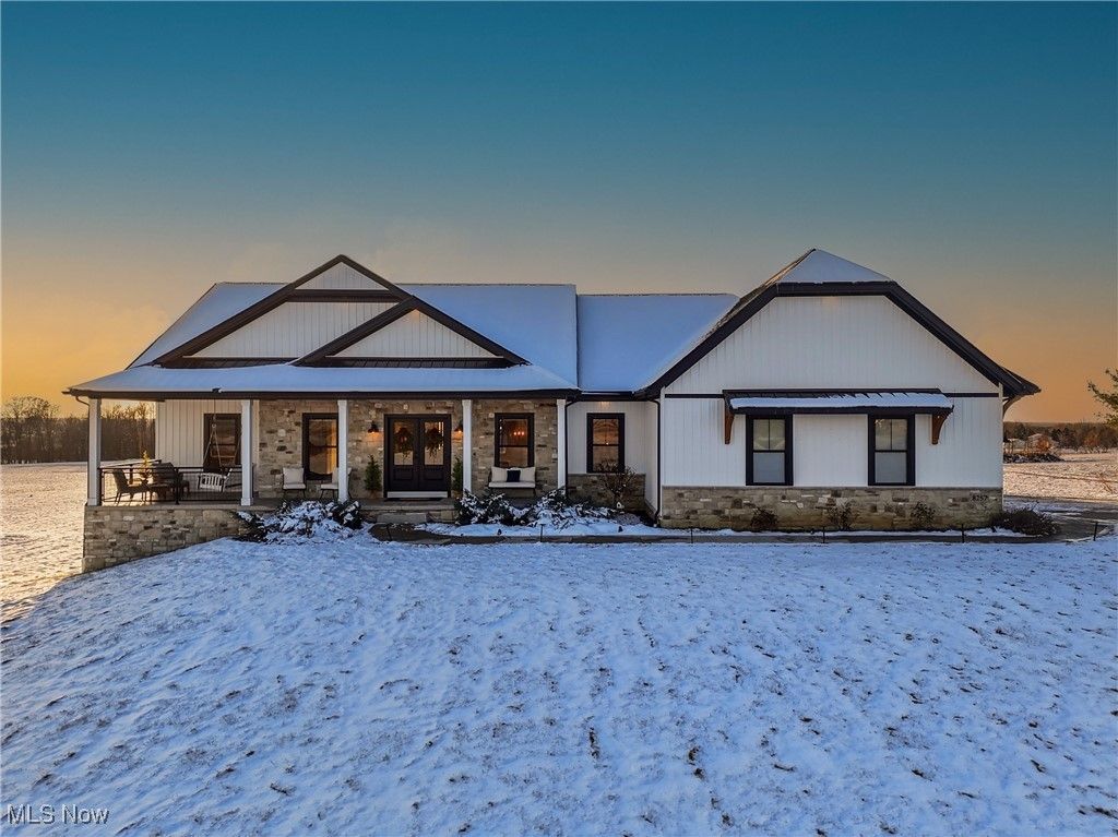 Photo of 8257 Akron Avenue NW, Canal Fulton, OH 44614 (MLS # 5175739)