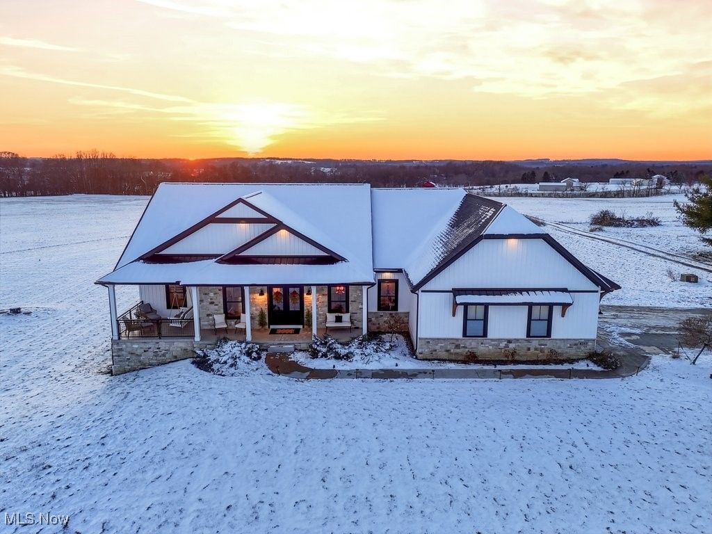 Photo of 8257 Akron Avenue NW, Canal Fulton, OH 44614 (MLS # 5175739)