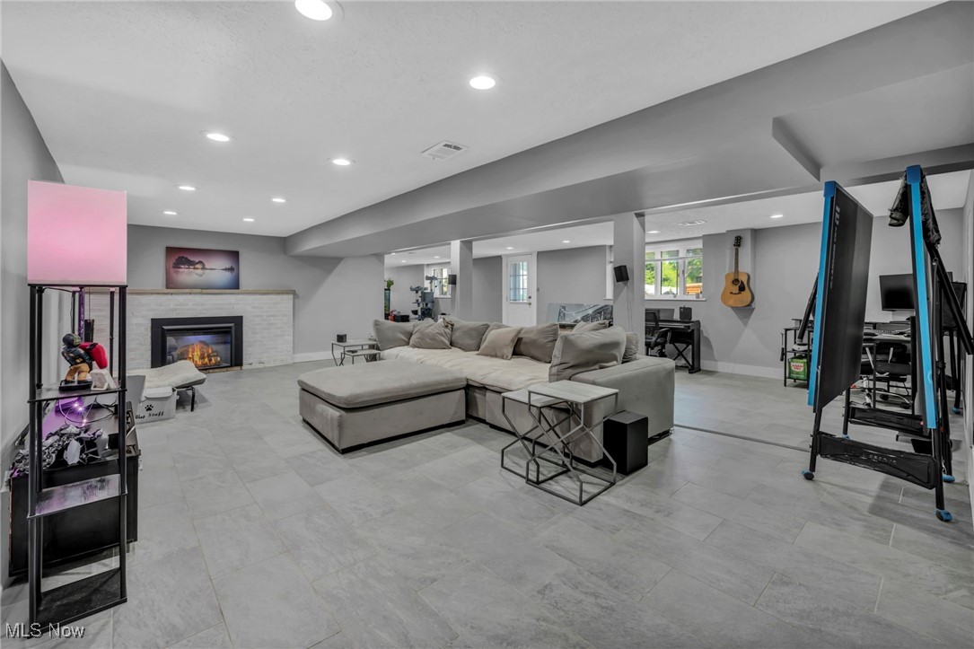 12742 Patricia Drive, North Royalton, Ohio image 28