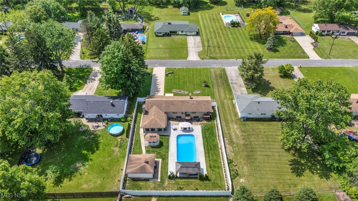 12742 Patricia Drive, North Royalton, Ohio image 2