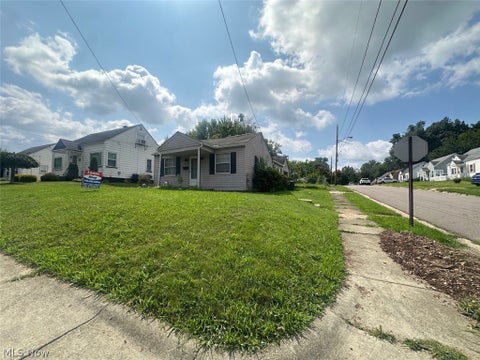 Tiny photo for 550 Upton Avenue, Akron, OH 44310 (MLS # 5239673)