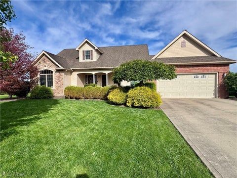 Homes For Sale - 4268 Nicolina Way<br/> Canfield, OH 44406