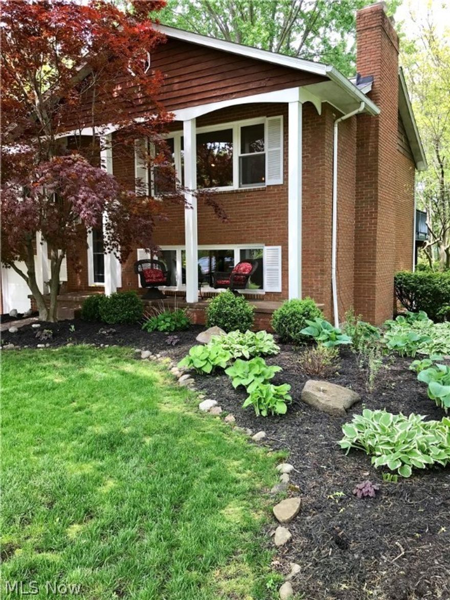 Wow! Must see! A custom built, brick home that's been beautifully remodeled and sits on a park like setting. Homes in
this neighborhood don't come up often or with this much to offer. The completely remodeled kitchen has an open floor
plan, vaulted ceilings & a 10 foot island that offers tons of counterspace, breakfast bar and convenient pull-out cabinet
drawers! Stainless appliances inc. a commercial grade dual fuel range and stainless hood. Quartz coutertops. Glass tile
backsplash. Open shelving. Enjoy a farmhouse sink that overlooks an enormous deck and wooded lot! The entire space,
including dining and living area, plus 3 bedrooms offer quarter sawn oak floors. Both floors of this gorgeous home
have brick, wood burning fireplaces! New sliding glass doors off kitchen and in walk-out basement! You will fall in love
with this lot! Privacy, woods, open space and a creek that leads to the neighborhood lake. Love it all this from your
newly refinished deck that spans the width of