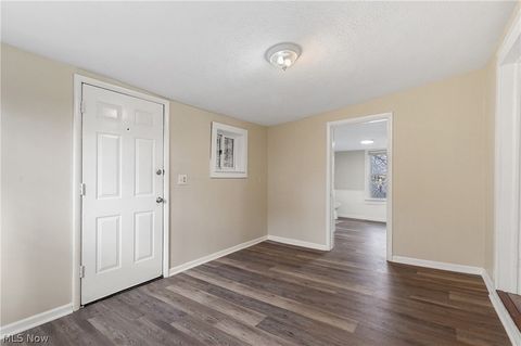 Tiny photo for 131 W Miller Avenue, Akron, OH 44301 (MLS # 5188426)