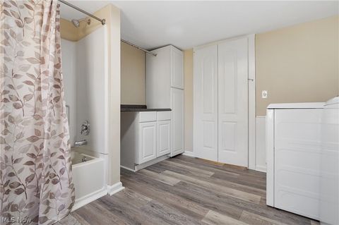 Tiny photo for 131 W Miller Avenue, Akron, OH 44301 (MLS # 5188426)