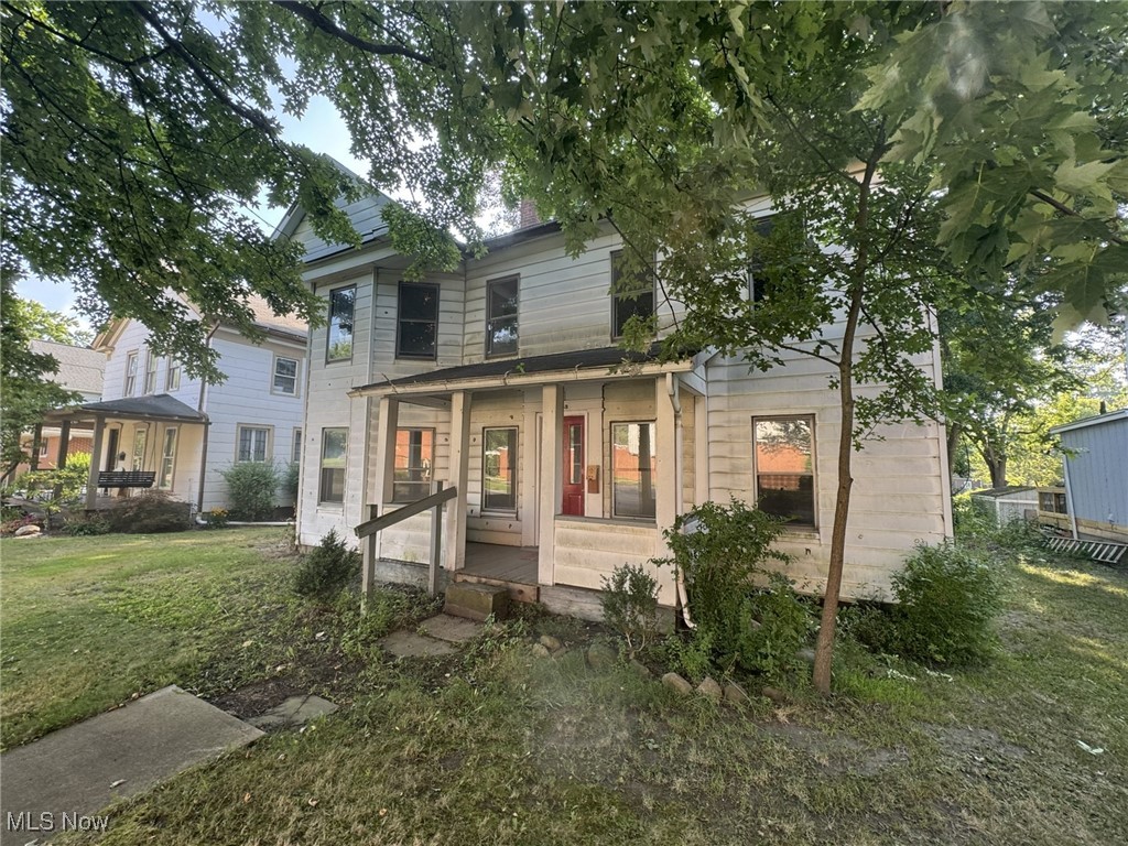 Endless Potential Awaits! This charming home is brimming with character and ready for your personal touch. The owner began remodeling but was relocated, leaving a fantastic opportunity for someone with vision. Whether you're looking for a winter project or a leisurely renovation, this property offers the perfect canvas. With the right contacts to complete the remaining work, you can transform it into your dream space. Bring your ideas and make it truly yours!