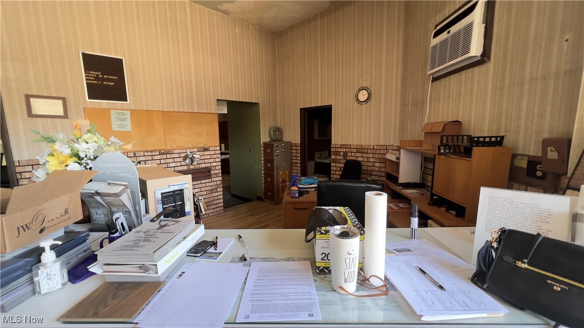 Bellaire - Commercial Sale