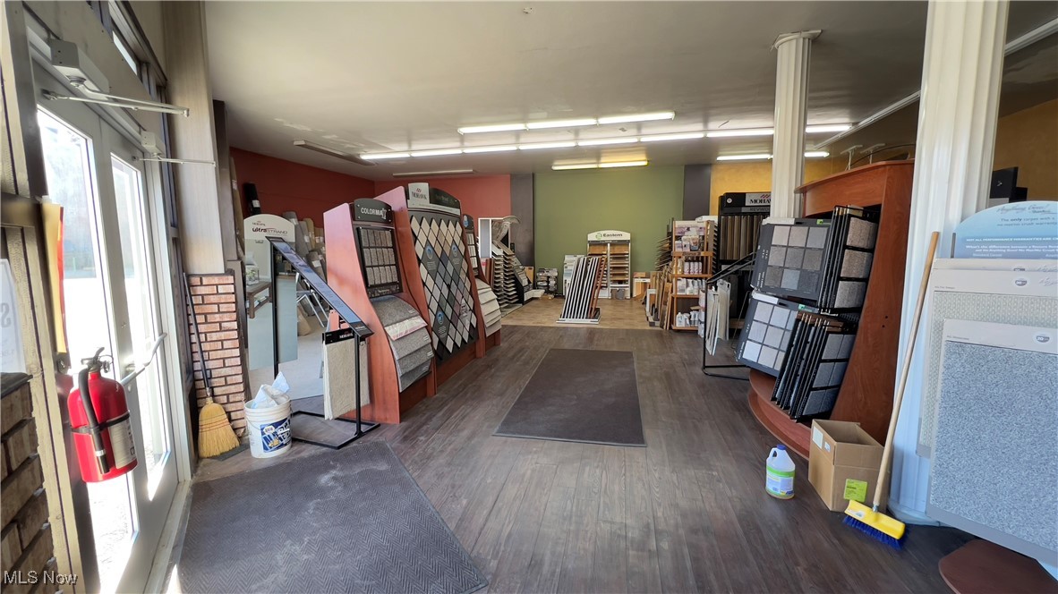 Bellaire - Commercial Sale