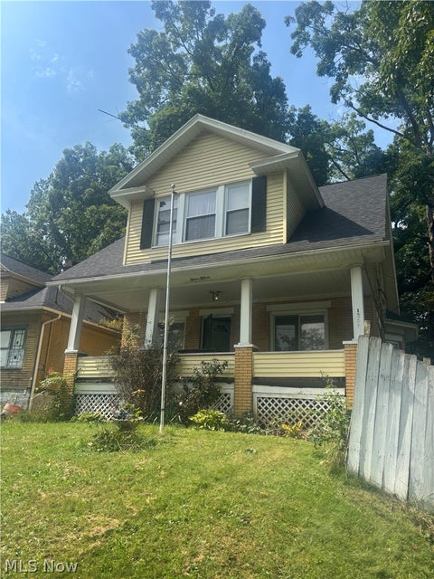 Homes For Sale - 1556 Bryson Street<br/> Youngstown, OH 44505