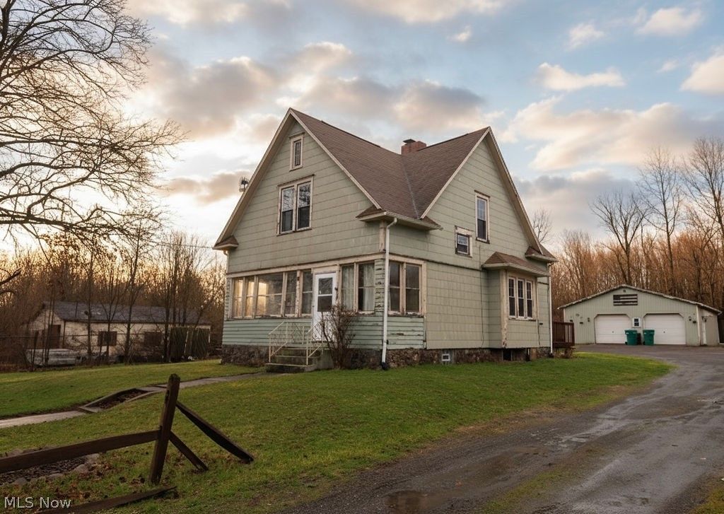 Photo of 1195 S Johnson Road, Sebring, OH 44672 (MLS # 5192685)