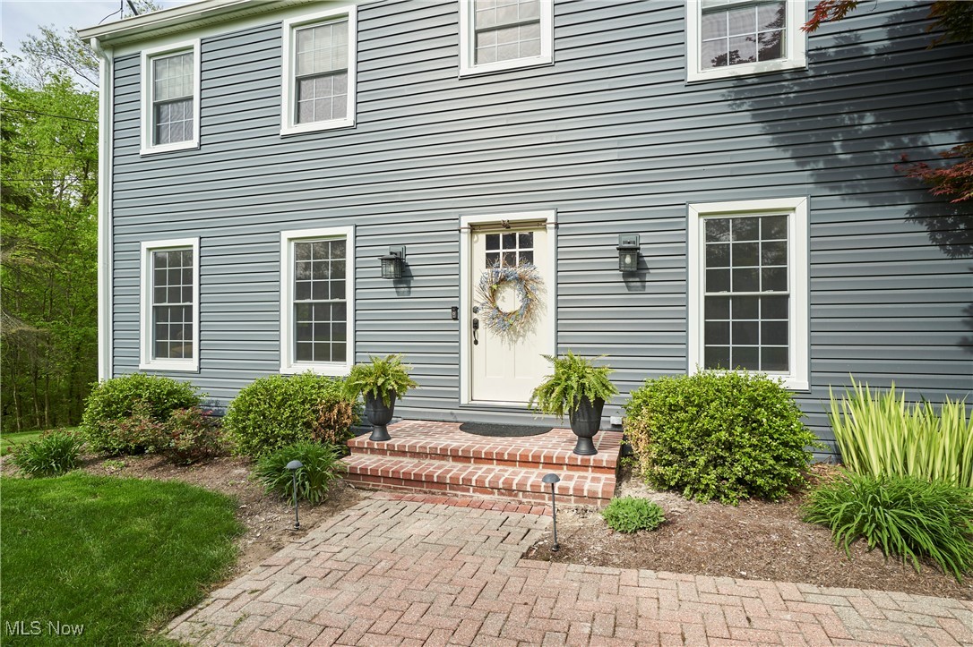 7304 Glastonbury Drive, Hudson, Ohio image 2