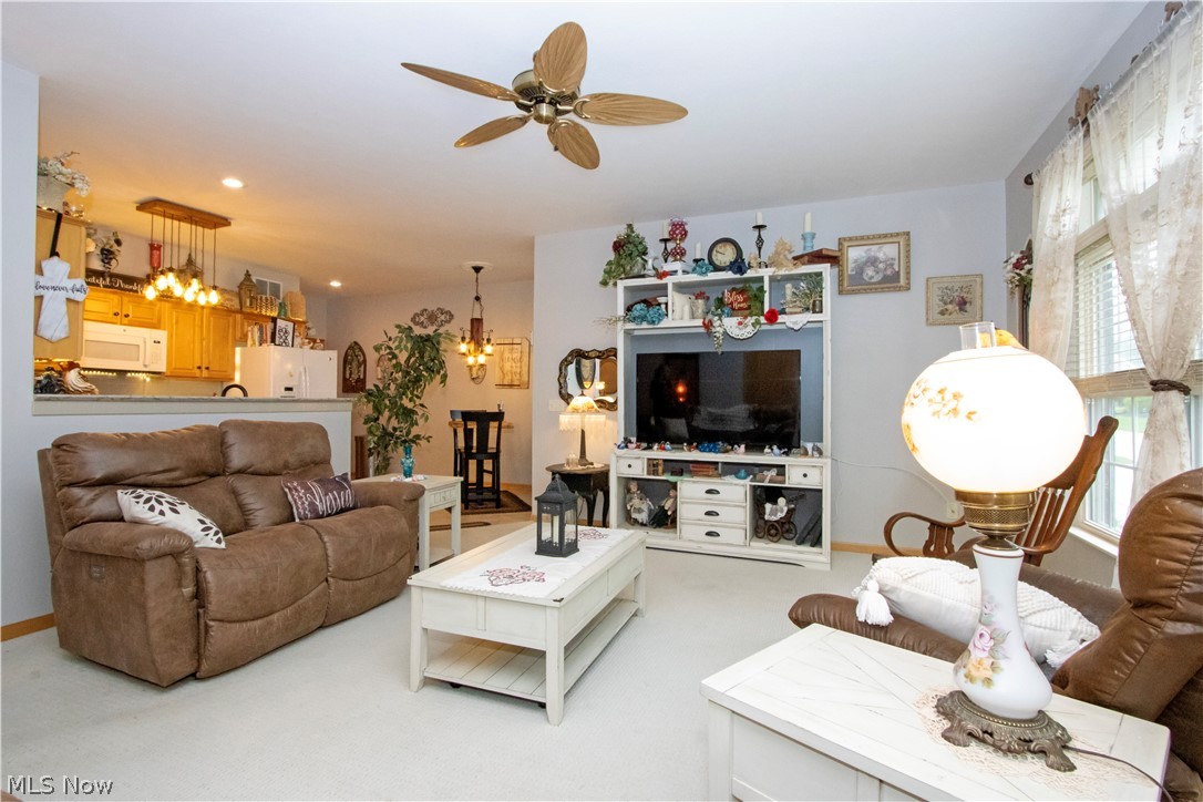 Commons/Vlgs/Wetherington Condo - Residential