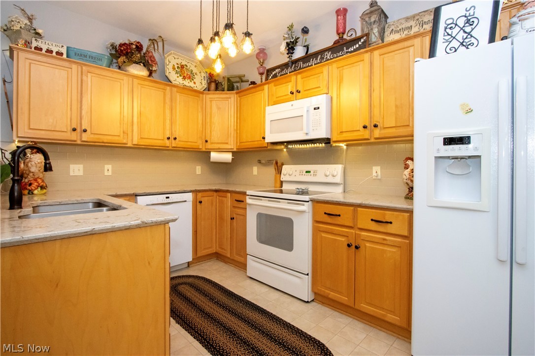 Commons/Vlgs/Wetherington Condo - Residential
