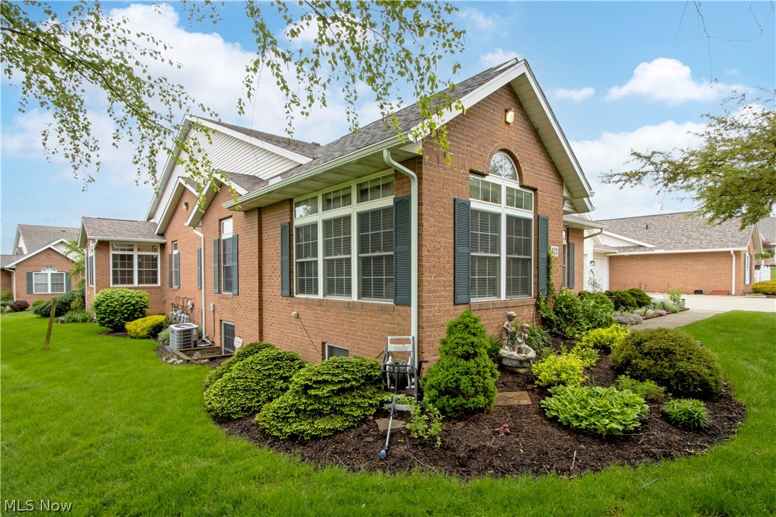 Commons/Vlgs/Wetherington Condo - Residential